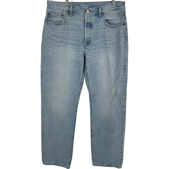 Women's 501 Levi's Light Wash Baggy Button Fly High Rise Blue Denim Mom Jeans - Picture 1 of 8